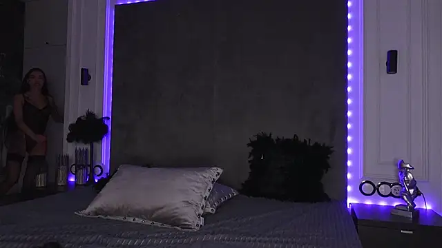 mila blvck online show from 13, 3, 2025