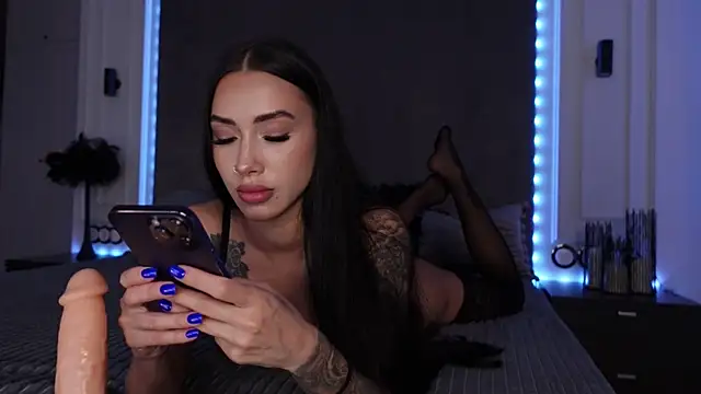 mila blvck online show from 10, 9, 2025