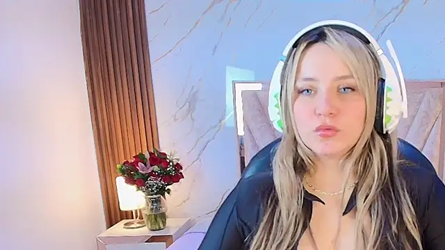 Annie mone online show from 20, 2, 2026