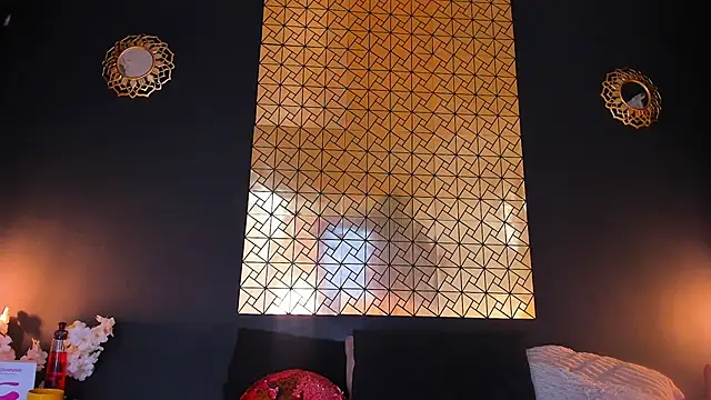 caro lyne  online show from 11, 3, 2025