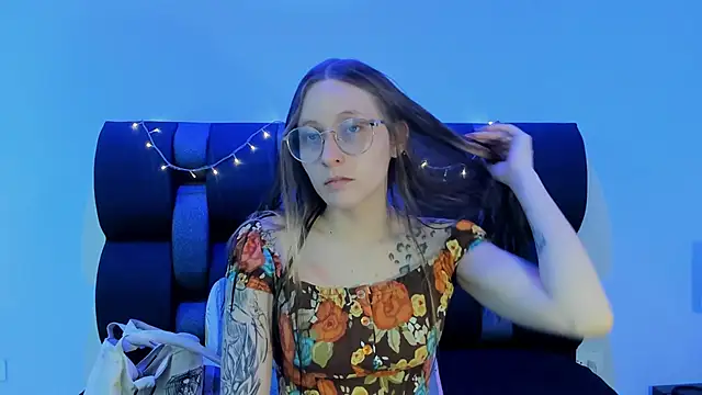 Snapshot of Siouxsie_cenobite chatting on 13, 3, 2025 Siouxsie cenobite online show from 13, 3, 2025