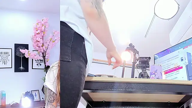 Siouxsie cenobite online show from 4, 12, 2025