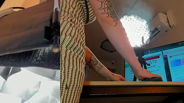 Siouxsie cenobite online show from 2, 4, 2026