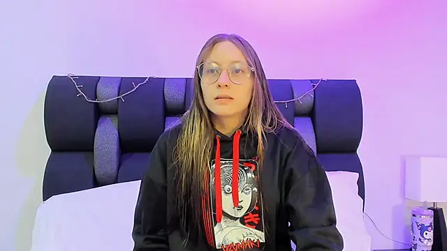 Snapshot of Siouxsie_cenobite chatting on 28, 2, 2025 Siouxsie cenobite online show from 28, 2, 2025