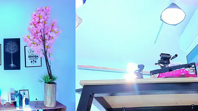 Snapshot of Siouxsie_cenobite chatting on 21, 9, 2025 Siouxsie cenobite online show from 21, 9, 2025