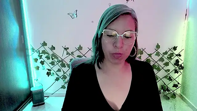 Lady breaks hearts online show from 16, 2, 2026