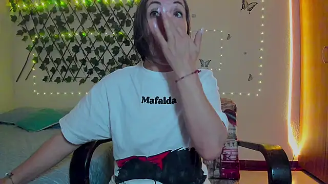 Snapshot of Lady_breaks_hearts chatting on 1, 10, 2025 Lady breaks hearts online show from 1, 10, 2025