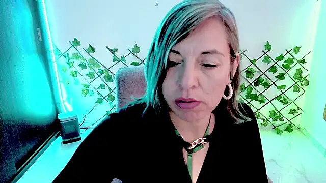 Lady breaks hearts online show from 24, 2, 2026