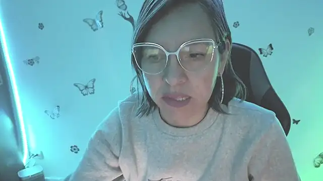 Lady breaks hearts online show from 12, 4, 2026