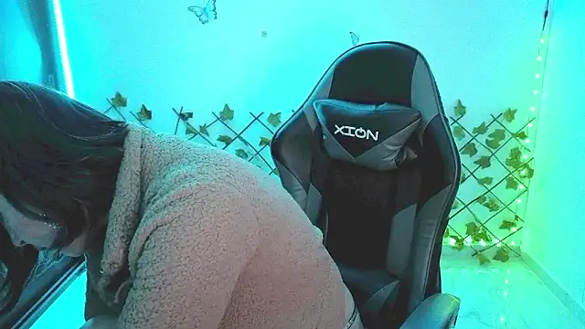 Lady breaks hearts online show from 14, 2, 2026