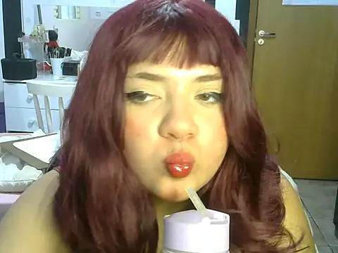 Snapshot of RuthBunny chatting on 7, 8, 2026 RuthBunny online show from 7, 8, 2026