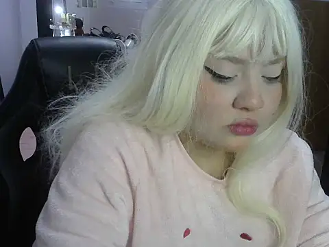 Snapshot of RuthBunny chatting on 6, 8, 2026 RuthBunny online show from 6, 8, 2026