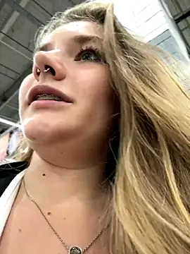 Holy Tereza online show from 17, 9, 2025