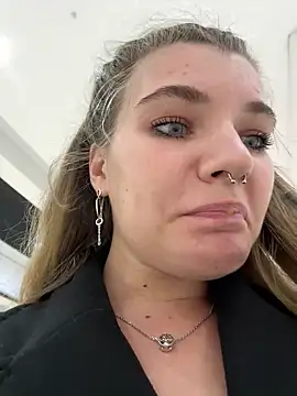 Holy Tereza online show from 2, 3, 2025