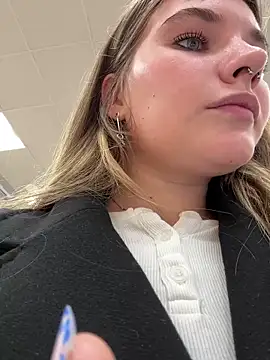 Holy Tereza online show from 4, 3, 2025