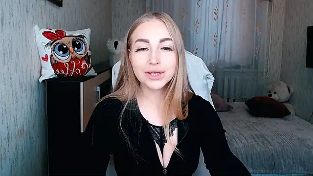  KittyBoo online show from 18, 11, 2025