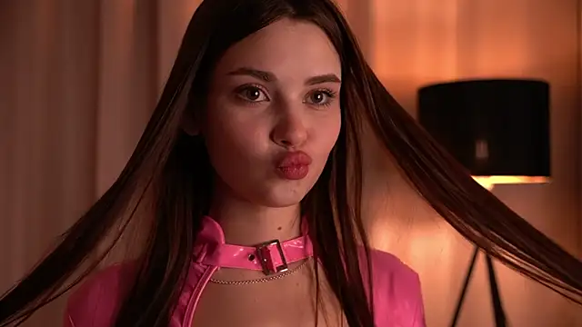 CarmenMoore26 online show from 2, 12, 2024