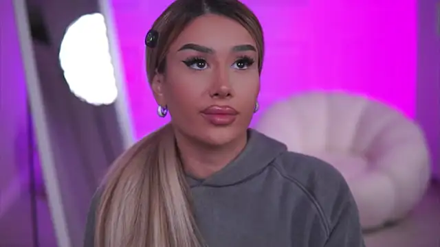 EvaZane online show from 10, 11, 2025