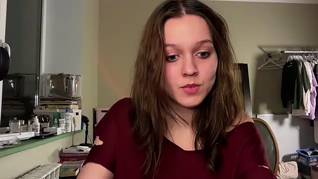 Addelin Moon online show from 2, 11, 2025