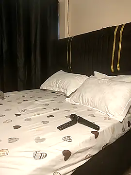 KikiLovesD online show from 11, 2, 2026