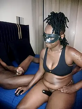 KikiLovesD online show from 13, 11, 2025