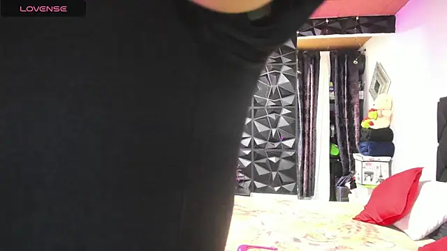 charlottemeyerr online show from 20, 9, 2025