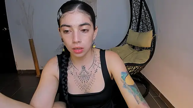 Nina-monroe online show from 13, 2, 2025