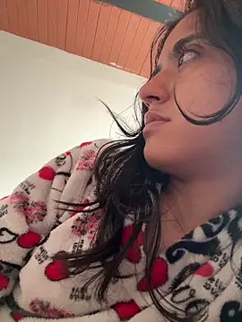 Snapshot of ViolettaSummer chatting on 4, 3, 2026 ViolettaSummer online show from 4, 3, 2026