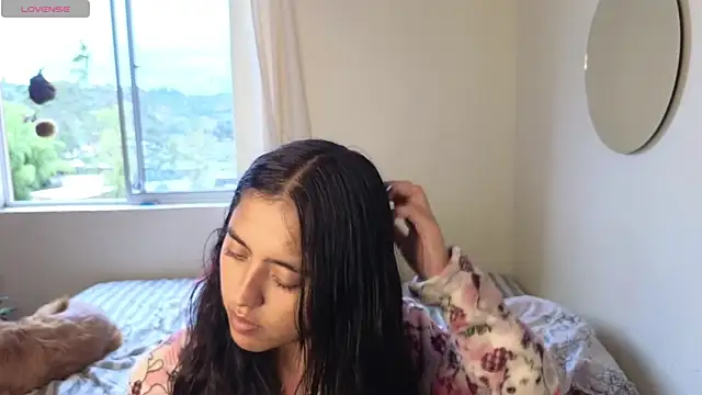 Snapshot of ViolettaSummer chatting on 16, 11, 2025 ViolettaSummer online show from 16, 11, 2025