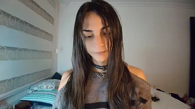 Snapshot of Dollbehavior_ chatting on 12, 10, 2025 Dollbehavior online show from 12, 10, 2025