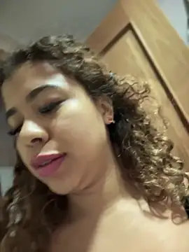 LEONCITA  online show from 18, 12, 2025