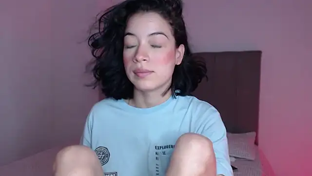 Snapshot of Caribbean_beauty_ chatting on 6, 3, 2026 Caribbean beauty online show from 6, 3, 2026