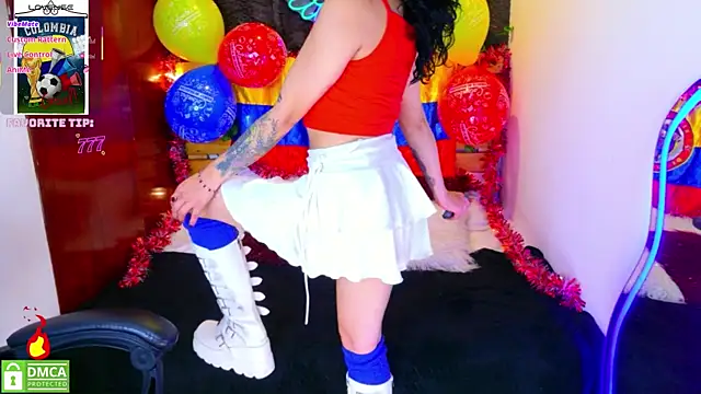 Snapshot of REDHOTTER_ chatting on 17, 6, 2026 REDHOTTER online show from 17, 6, 2026