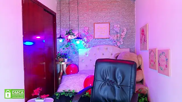 REDHOTTER  online show from 12, 2, 2026