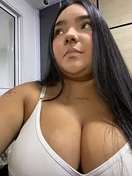 little lissiee online show from 5, 2, 2026