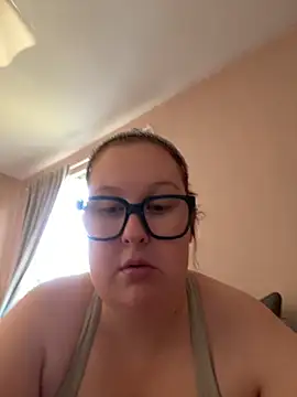 Misssmilf online show from 23, 11, 2025