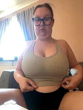 Misssmilf online show from 21, 11, 2025
