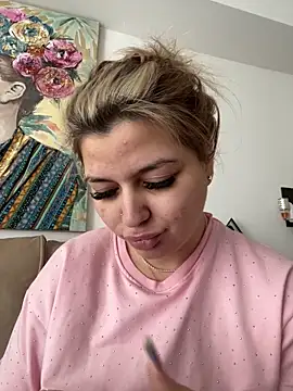 AllysonK online show from 19, 4, 2026