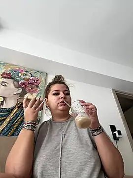 AllysonK online show from 7, 3, 2025