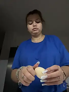 AllysonK online show from 12, 11, 2025