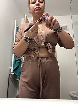 AllysonK online show from 22, 12, 2025