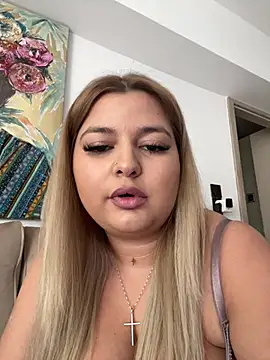 AllysonK online show from 9, 3, 2025