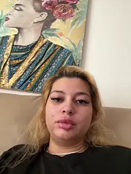 Snapshot of AllysonK chatting on 21, 6, 2026 AllysonK online show from 21, 6, 2026