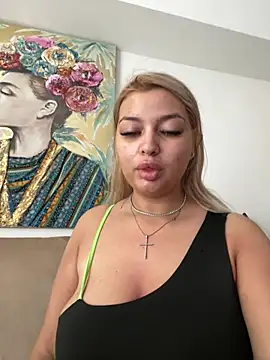 Snapshot of AllysonK chatting on 2, 7, 2026 AllysonK online show from 2, 7, 2026