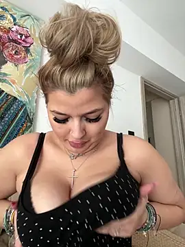 AllysonK online show from 5, 3, 2026