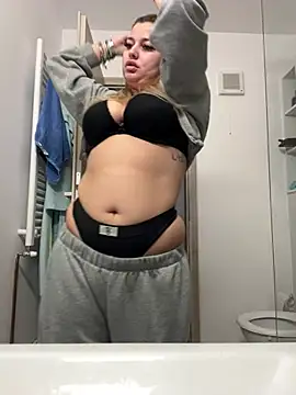 AllysonK online show from 6, 2, 2026