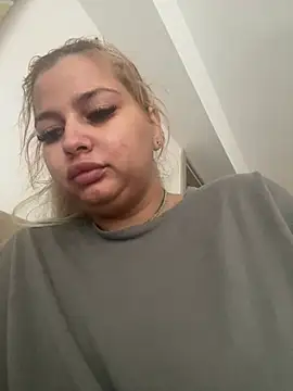 Snapshot of AllysonK chatting on 11, 7, 2026 AllysonK online show from 11, 7, 2026