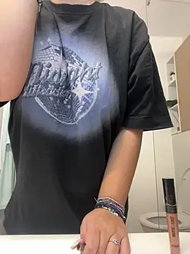 AllysonK online show from 21, 3, 2025