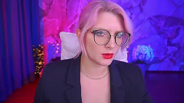 CoolTatis online show from 3, 10, 2025