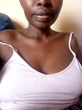 Snapshot of zainabsmile chatting on 25, 2, 2026 zainabsmile online show from 25, 2, 2026